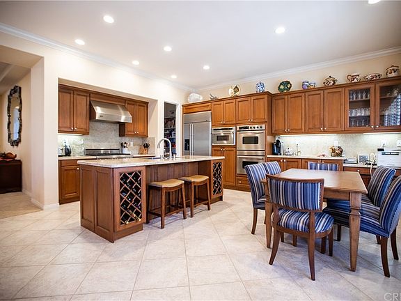3rd image of 2337 Mountain Crest Cir