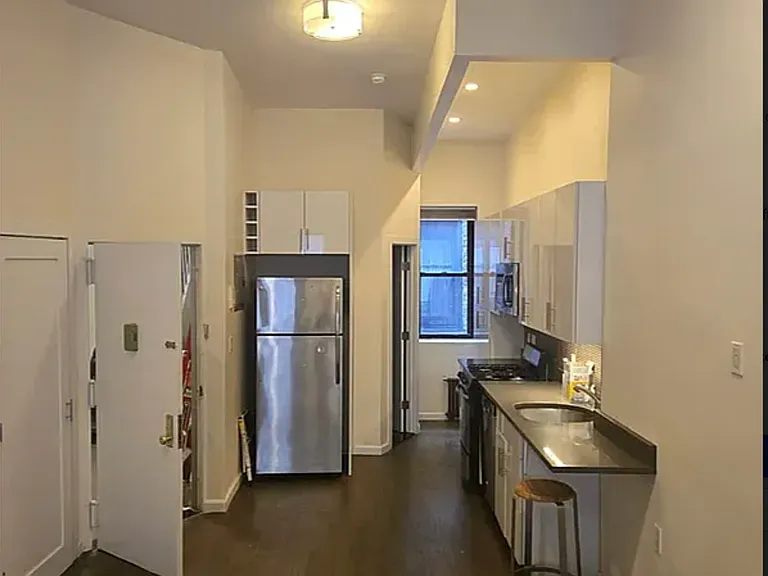 106 Greenwich St #13 — Photo 2