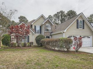 1355 Timber Walk Dr, Loganville, GA 30052