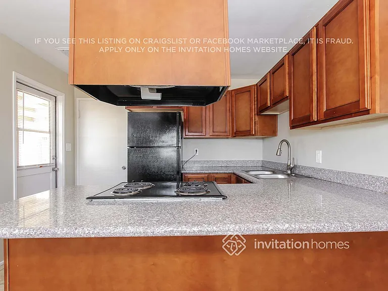 8835 N 29th Ave — Photo 10
