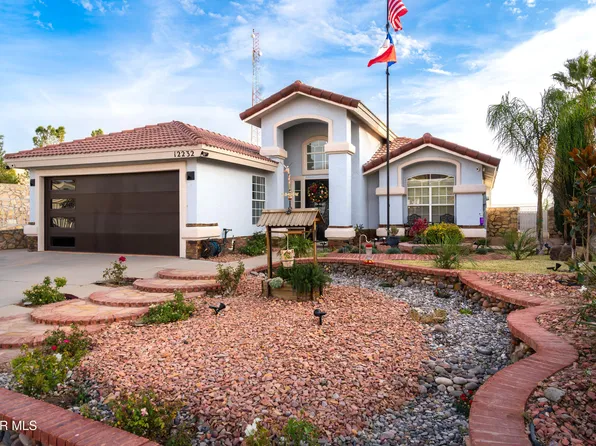 12232 Riane Chantee Dr, El Paso, TX 79936