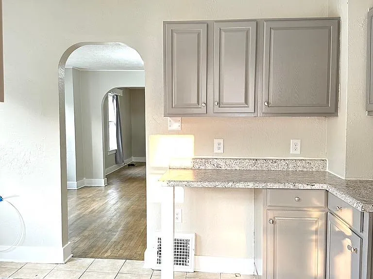 1607 McIlwraith St #1 — Photo 1