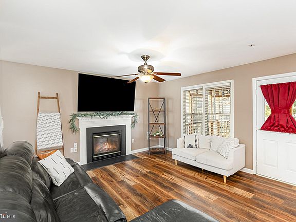 2nd image of 4103 Saltburn Ct
