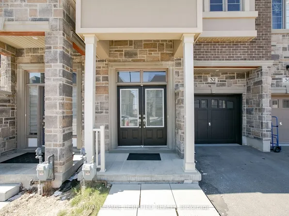 32 Dalbeattie Dr, Brampton, ON L6Y 6H3