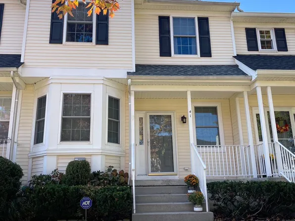 41 Hadley Dr, Robbinsville, NJ 08691