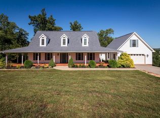 1087 Strawberry Hill Ct, Vinton, VA 24179