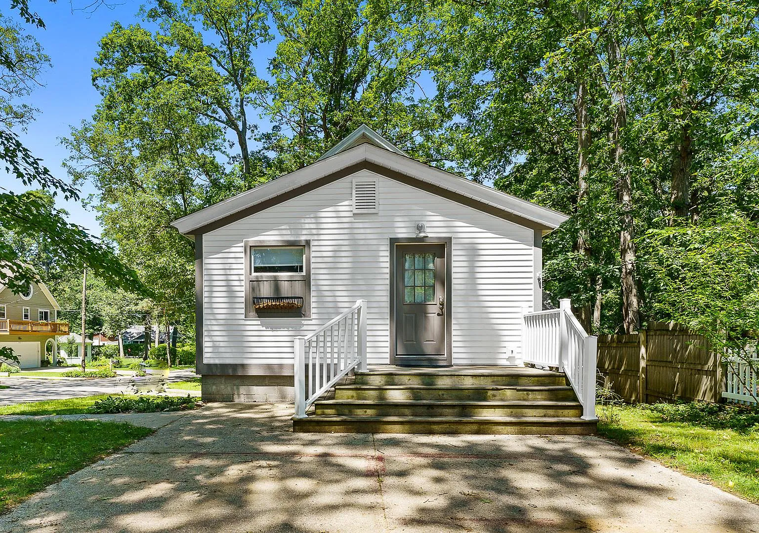 4 bed, 1568 sqft, $1,600 — Photo 1