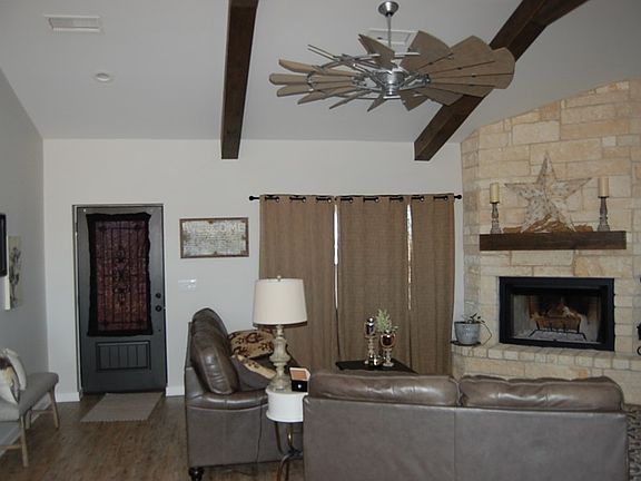 3rd image of 544 County Road 103