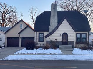 215 W Center St, Ottawa, IL 61350