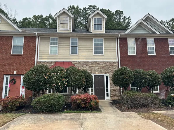 122 Crown Point Dr, Cornelia, GA