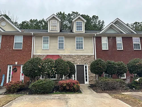 122 Crown Point Dr Photo 1