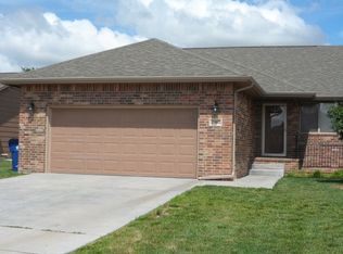 2002 N Springbrook St, Andover, KS 67002