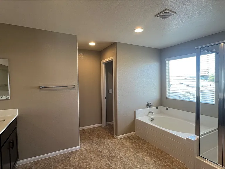 1816 Luxor Lights Ave — Photo 19