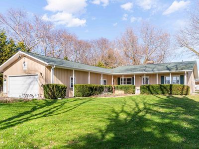 4N681 Munger Rd, Wayne, IL, 60184