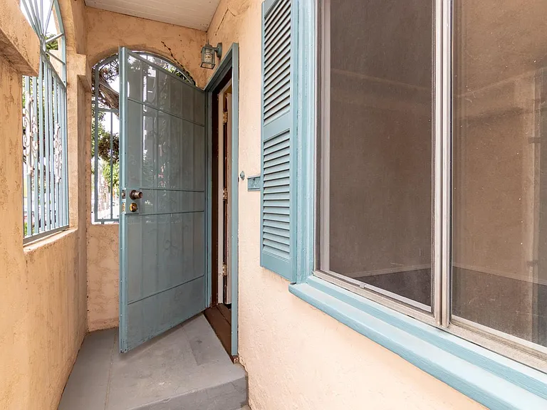 524 Linden Ave — Photo 37