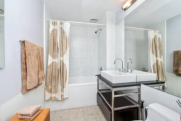 Rented by Keller Williams NYC | media 35