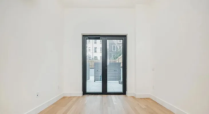 Rented by Dalan Rentals | media 23