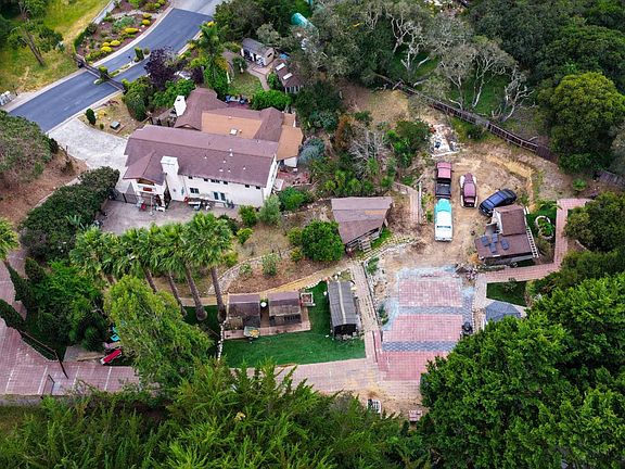 3rd image of 18171 Berta Canyon Rd