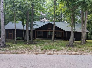 1605 Wolf Trail Rd, Ballwin, MO 63021