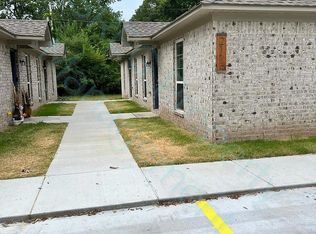 2115 Stout St #B, Conway, AR 72032