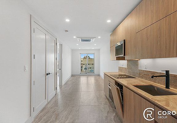 3rd image of 1110 De Kalb Ave #2D