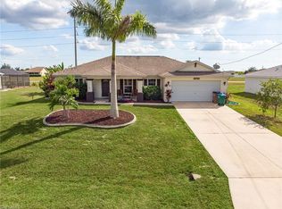 328 NW 24th Ter, Cape Coral, FL 33993