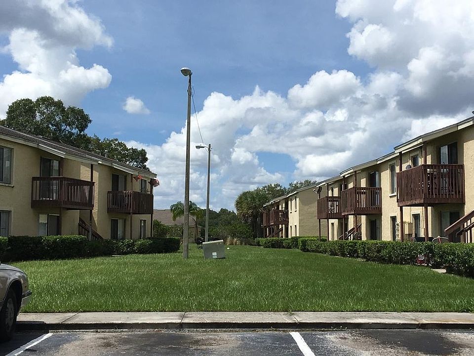 1st image of 4103 Great Oak Ct #6