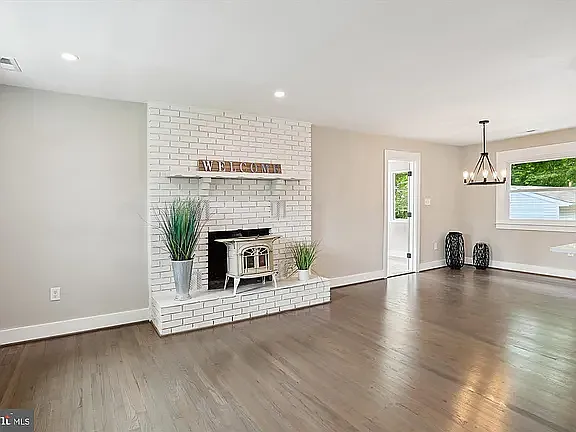 3685 8th Ave — Photo 9