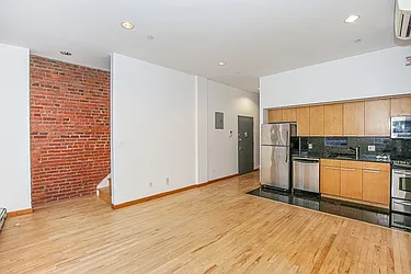 Rented by Sapo Group