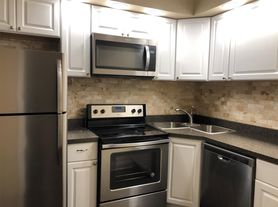 1034 12th Avenue, Huntington WV 25701 - -