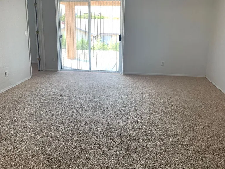 2870 Winterhaven Ct — Photo 7