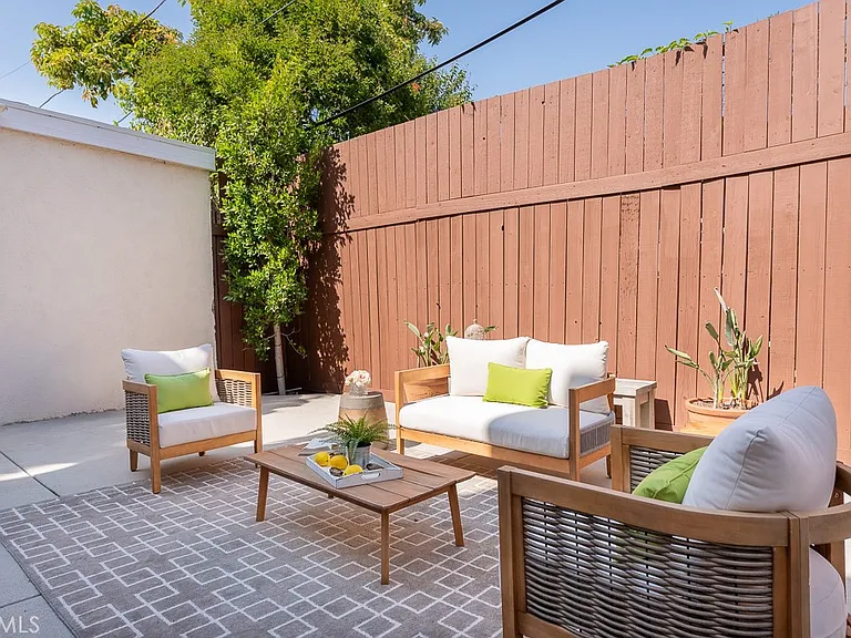13383 Contour Dr — Photo 32