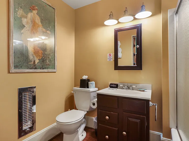 1370 S Main St #2E — Photo 5