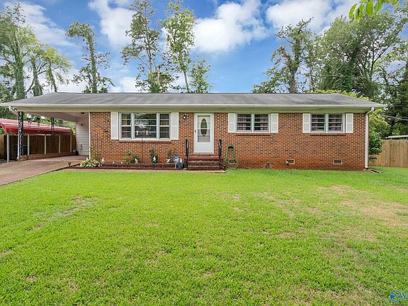 2nd image of 1419 Brook Hollow Cir NW