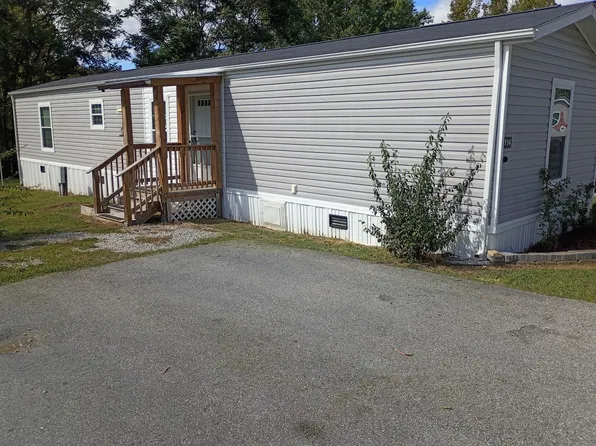 114 Boggs Mountain Loop, Elliston, VA 24087