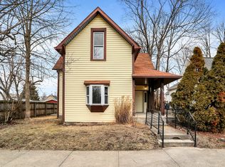 462 W Broadway St, Greenwood, IN 46142