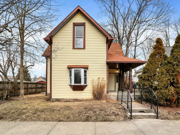 462 W Broadway St, Greenwood, IN 46142