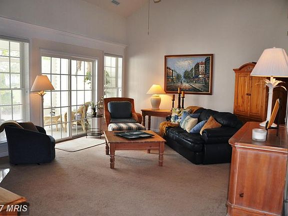 3rd image of 29665 Lyons Dr
