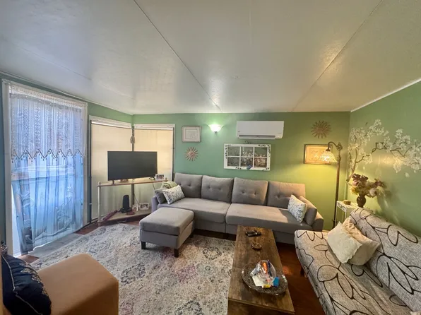 6735 Hammock Rd #182, Pt Richey, FL 34668