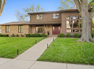 1 Tami Ct, Bloomington, IL 61701