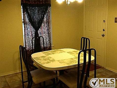 2nd image of 528 Mary Jane Ln