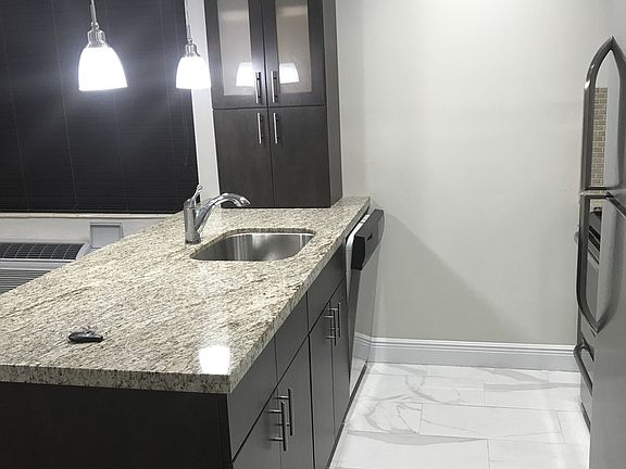 2nd image of 3201 Aviation Ave APT 16