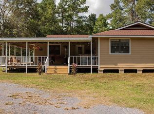 18248 Gusher Rd, Batson, TX 77519