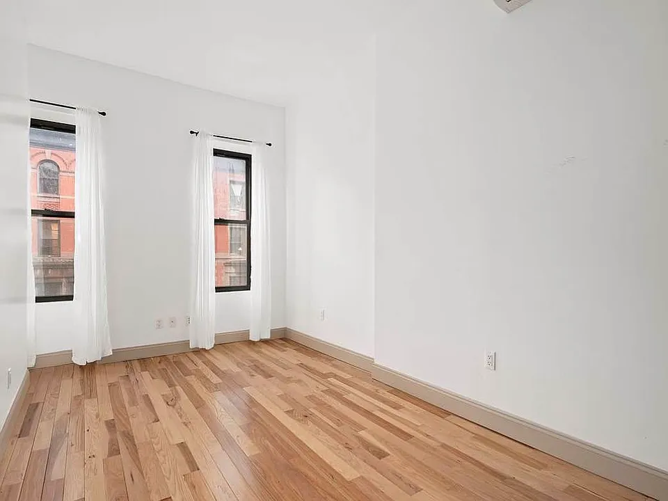 47 W 71st St #5F