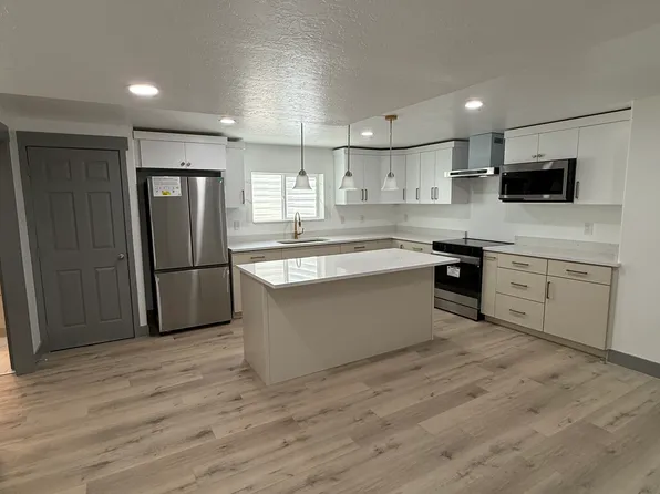 6592 W Roaring River Ln, Herriman, UT 84096