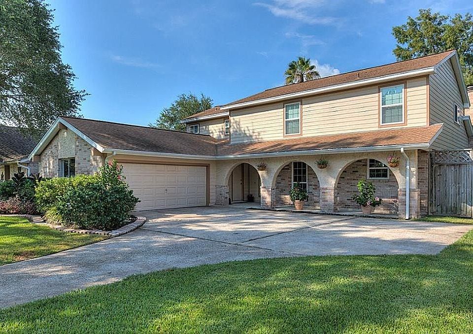 1st image of 418 Cottonwood Dr