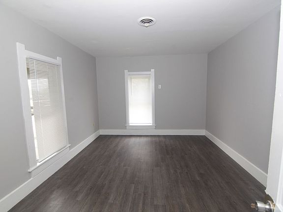 5th image of 448 W 3rd Ave APT 4