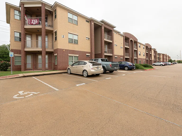Falcon Point — Photo 78