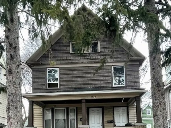1092 N Goodman St, Rochester, NY 14609