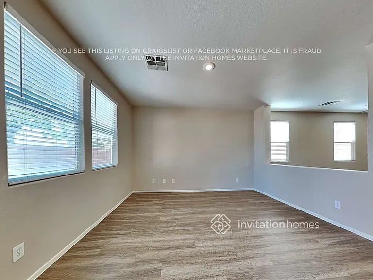 4920 Whistling Acres Ave — Photo 5